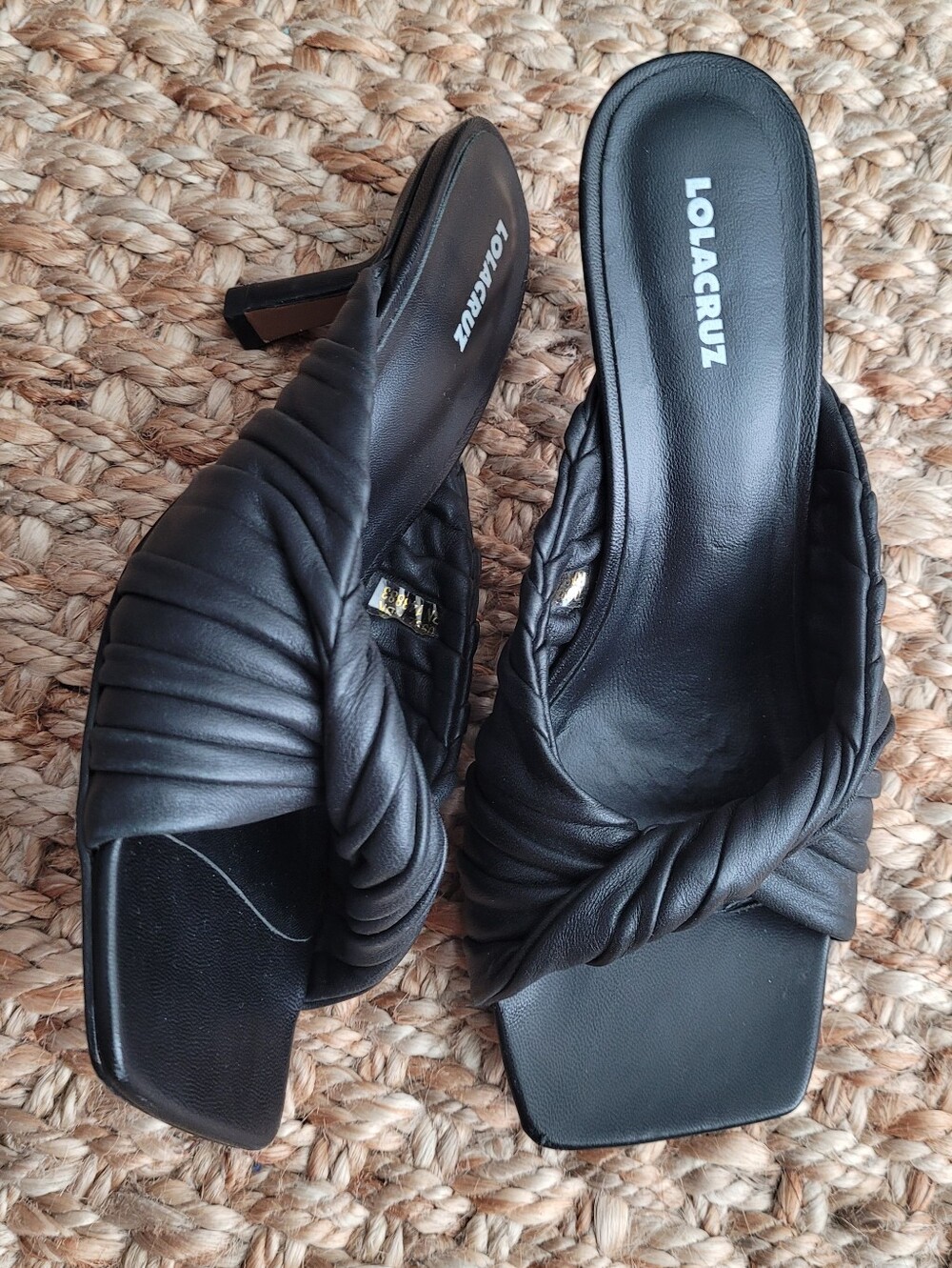 Lola Cruz Black Soft Leather Puffed Twisted Square Toe Heeled Mules 39 Sandals